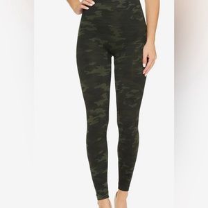 SPANX EcoCare Seamless Leggings in Green Camo